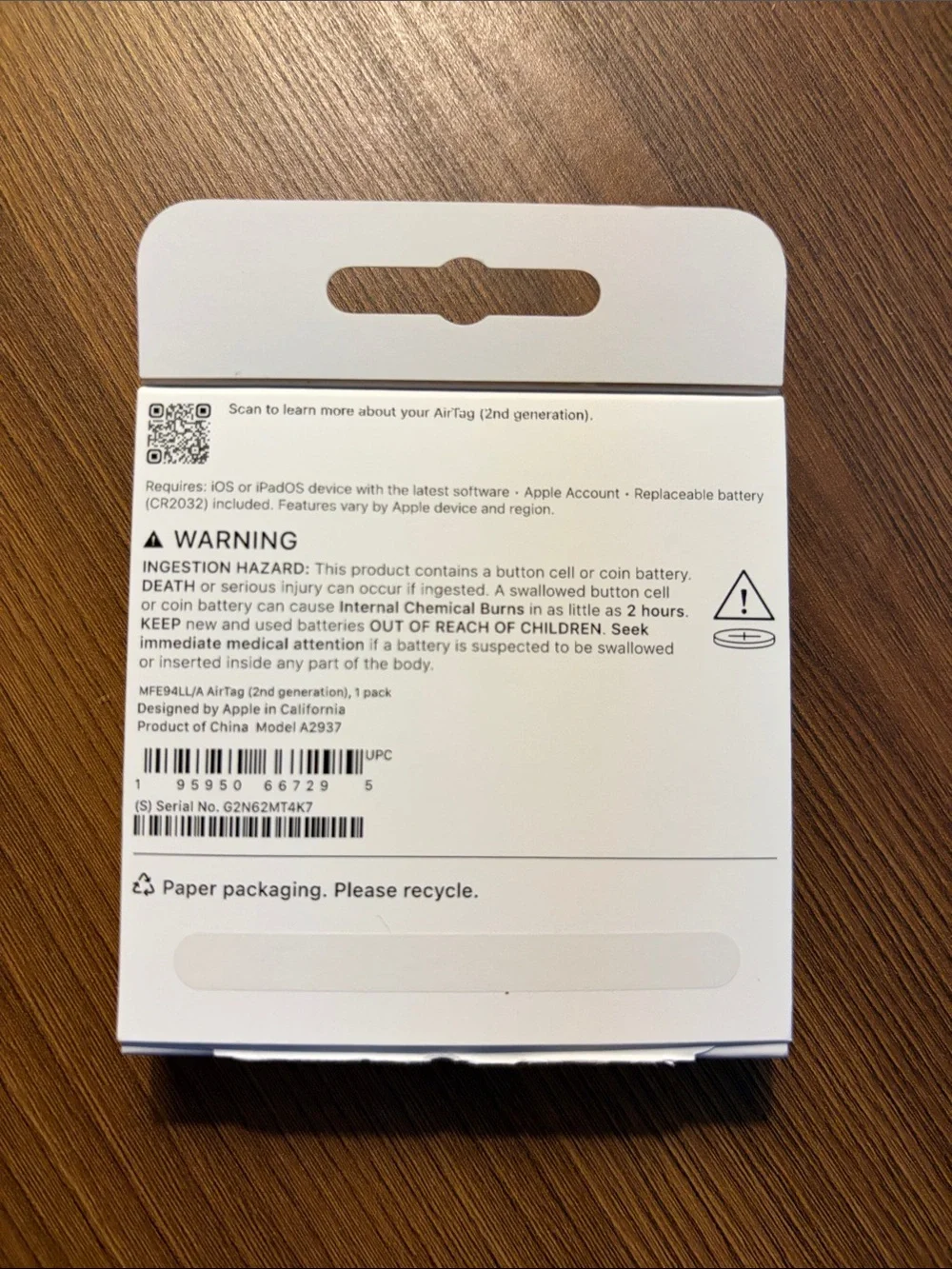Apple AirTag White with Silver Accents
